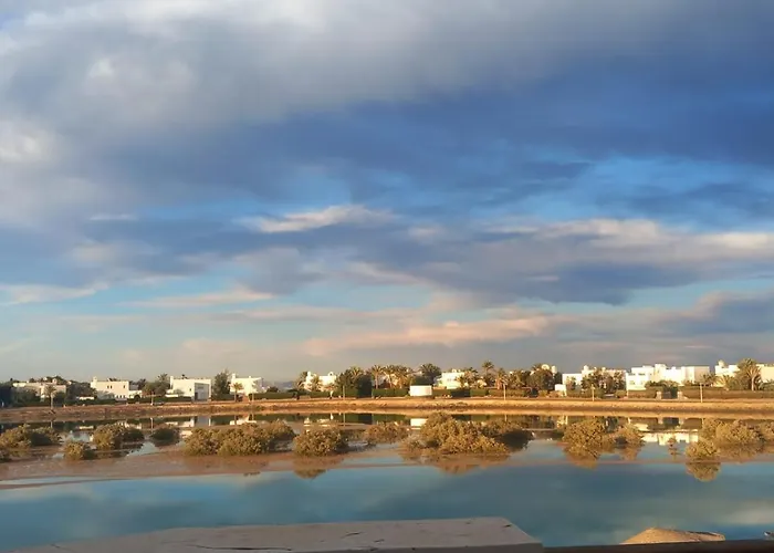 The White Haven - Lagoon & Sea View شقة *